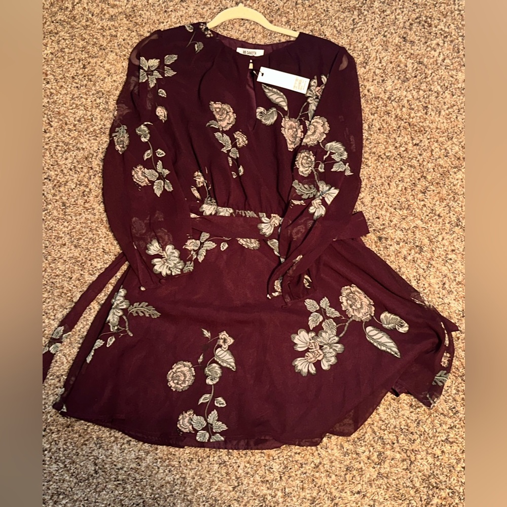 Medium womens dress, NWT